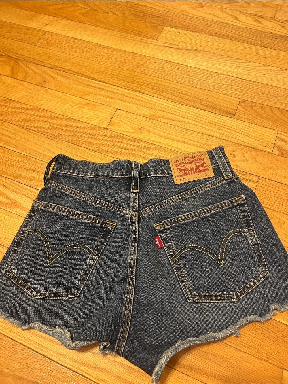 Levi’s 501 Dark Wash Distressed Denim shorts - Picture 3 of 5